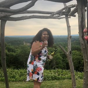 Meet your Posher, Alandra